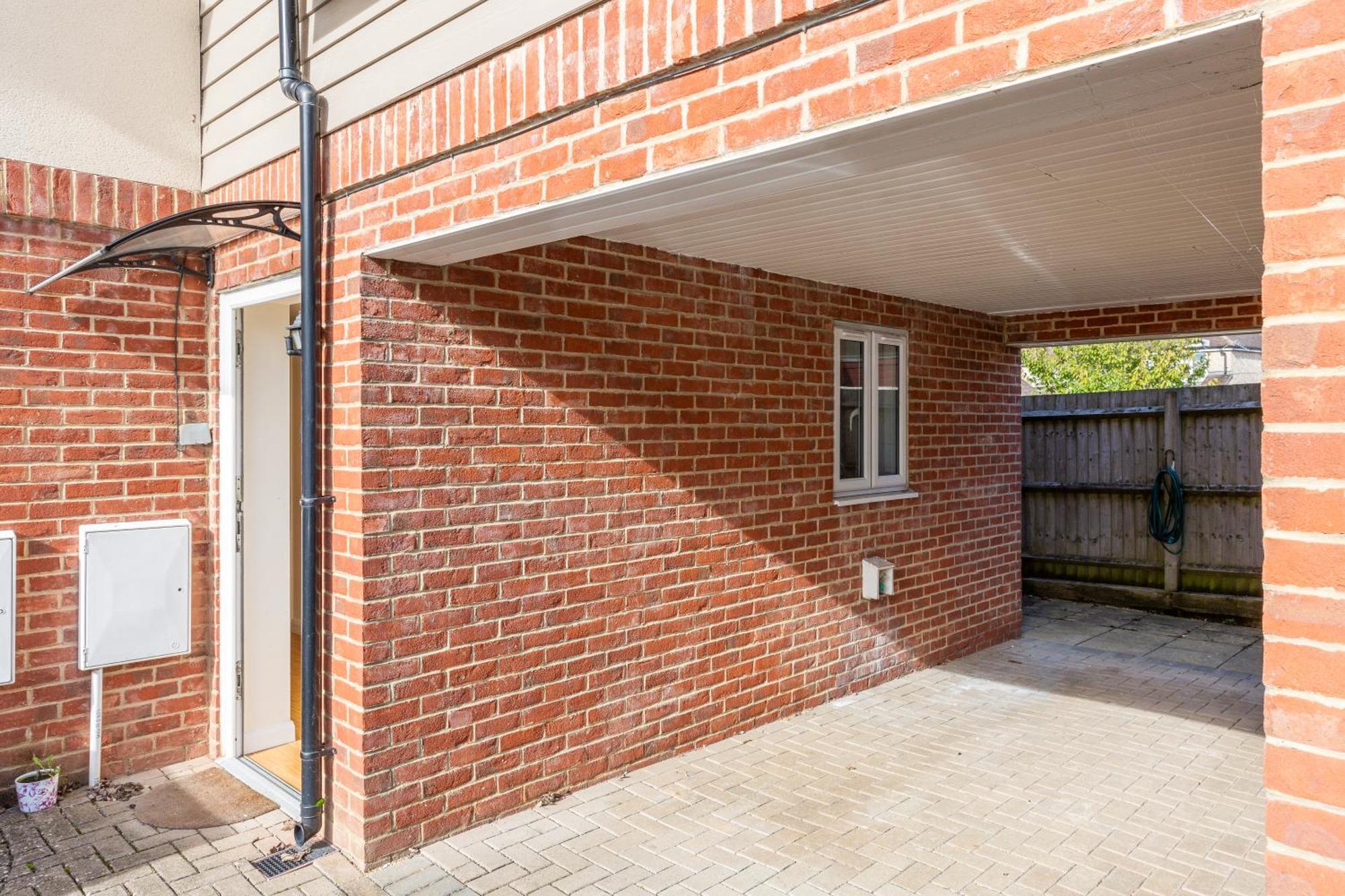 The Vogue Stay, 3 Bedrooms, 2 Bathrooms, Ideal For Jr & Oxford Hospitals, Free Carpark, Conveniently Located For Ring Road Access, 2 Miles From Oxford City Centre Easy Car & Bus Route Экстерьер фото